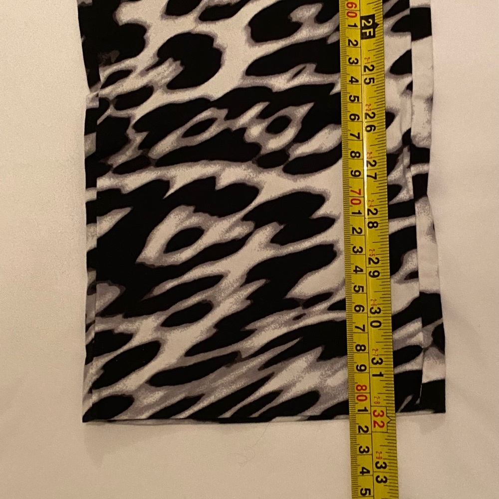 New York and Company zebra print pants - Picture 4 of 8